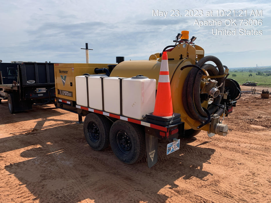 2022 Vac-Tron LP573XDT T4 Koehler Diesel Engine, 500 Gallon Debris Tank, x2 100 Gallon Water Tanks