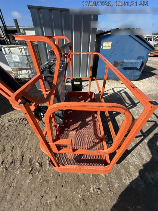 2019 JLG 450AJ