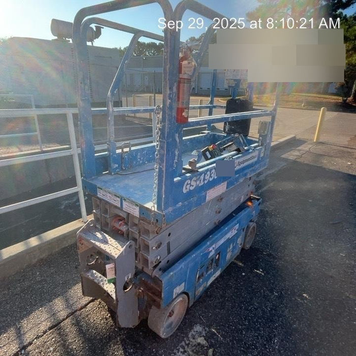 2019 Genie GS-1930 Fixed Rails with Chain Entry