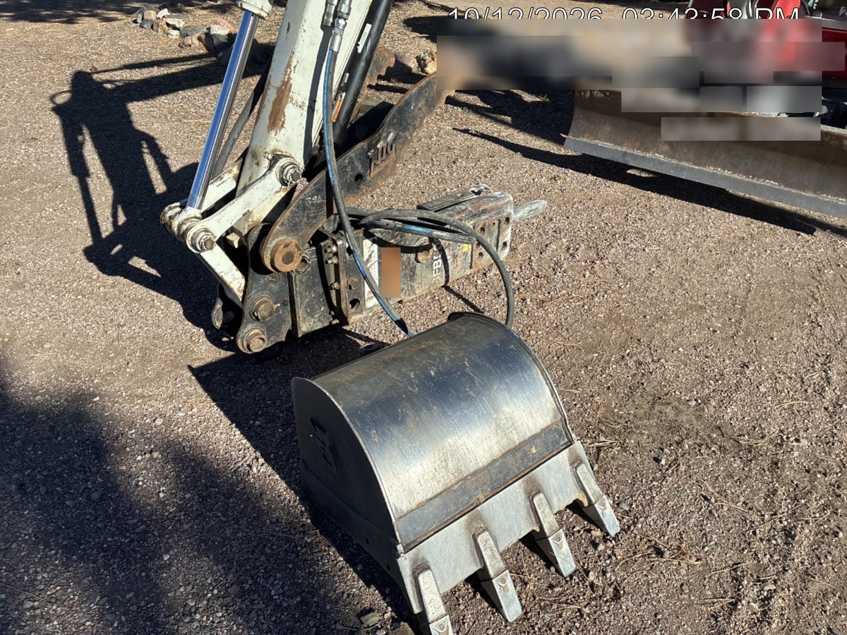 2023 TAKEUCHI TB250-2CR