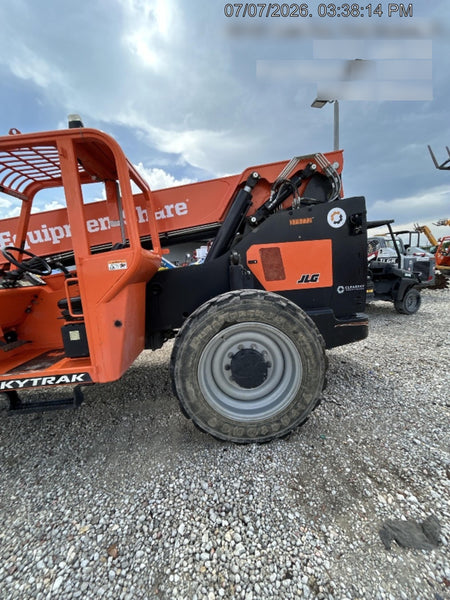 2023 SKYTRAK 8042