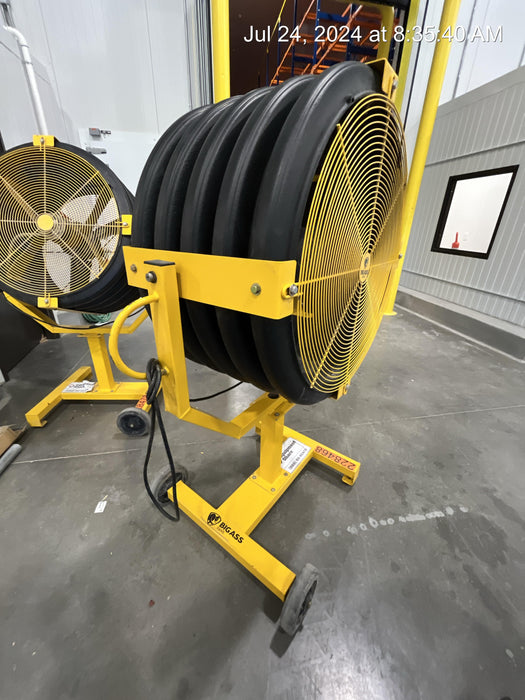 2022 BIG ASS FANS Yellow Jacket