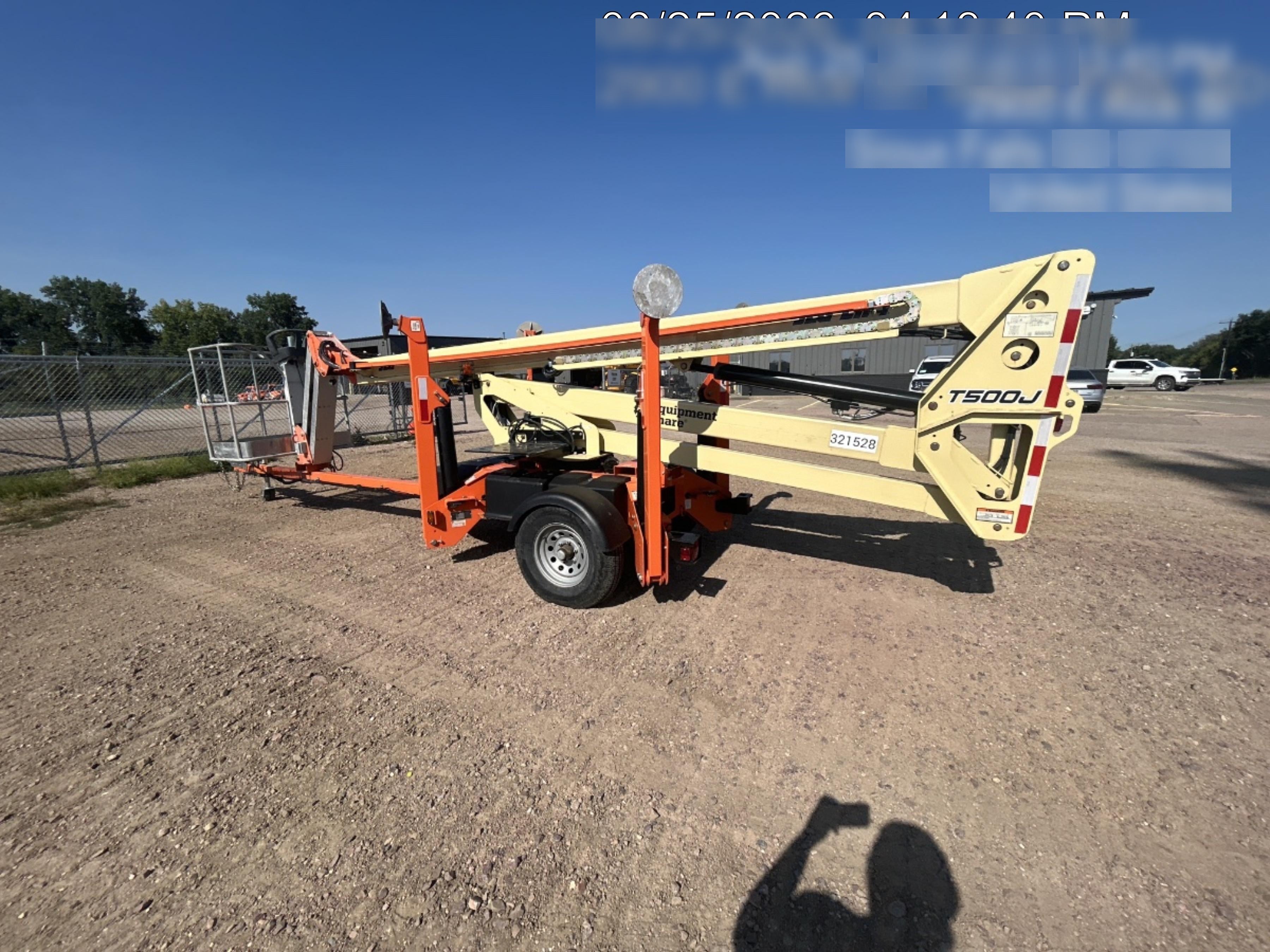 2023 JLG T500J