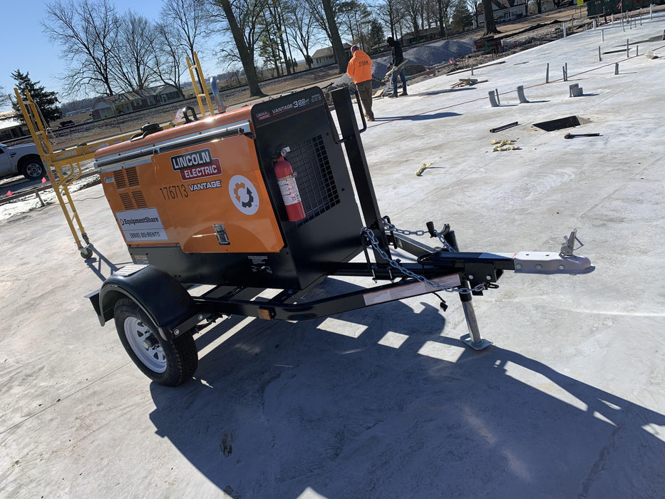 2021 Lincoln Electric Vantage 322 Vantage 322 Ready Pak 3 w/ Decals, ORANGE (includes trailer, cable rack, fender light kit) NO Telematics