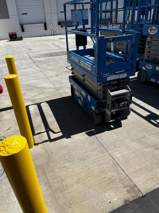 2020 Genie GS-1930 Solid Non Marking Tires, Beacon, Folding rails with half height swing gate, 800W Inverter