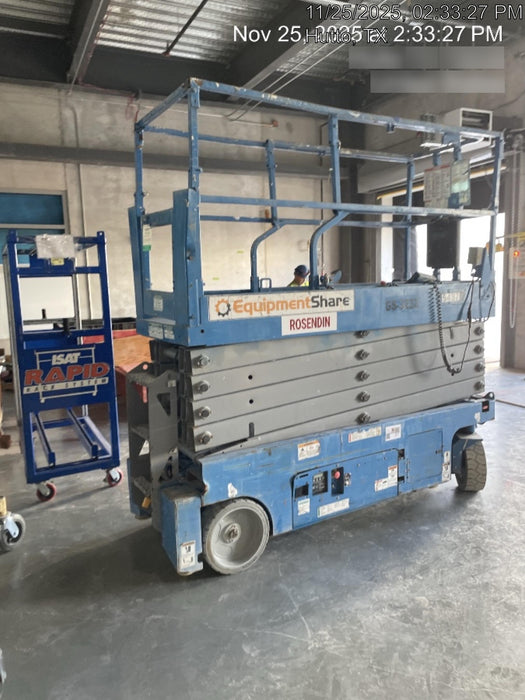 2017 Genie GS-3232 Genie GS3232 Narrow 32' Scissor Lift