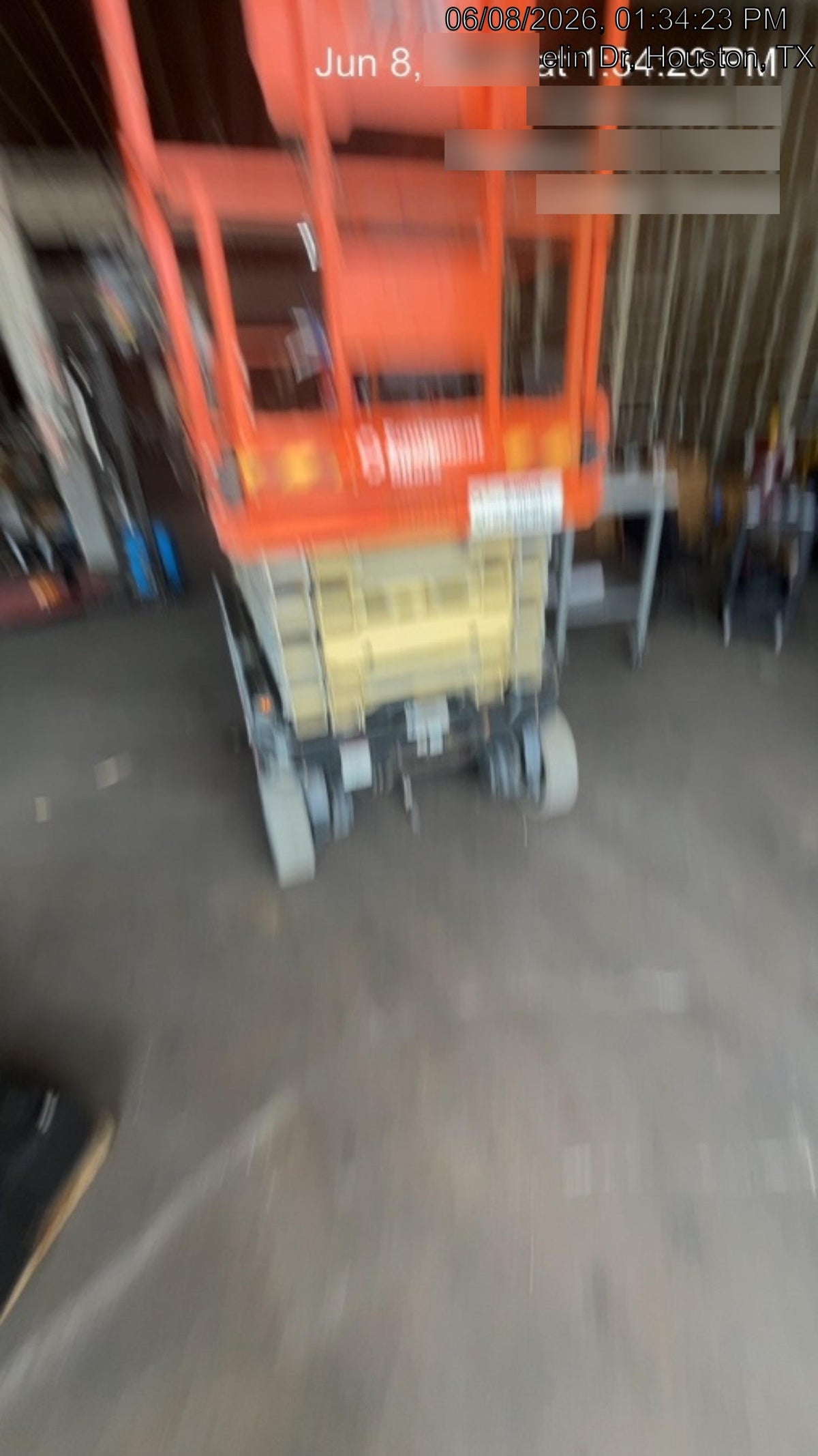 2023 JLG ES3246