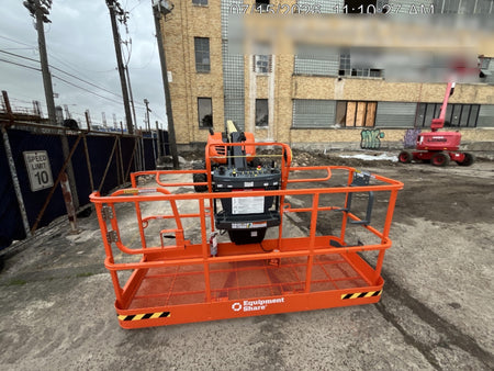 2026 JLG 600AJ