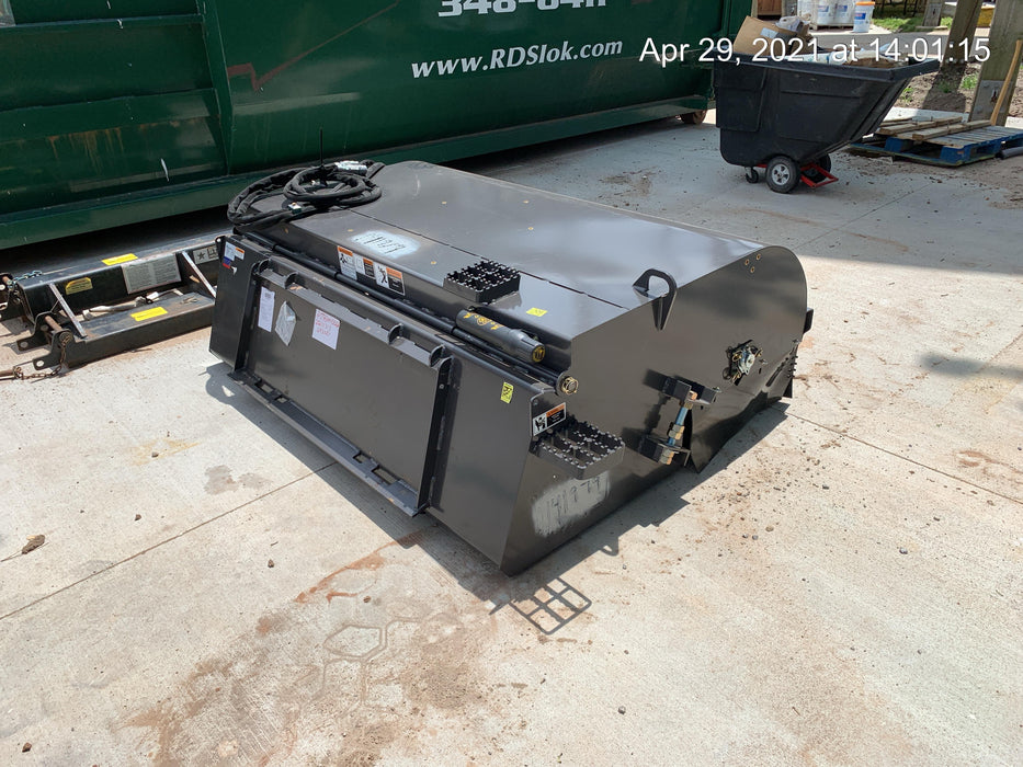 2021 PALADIN Sweepster SB72