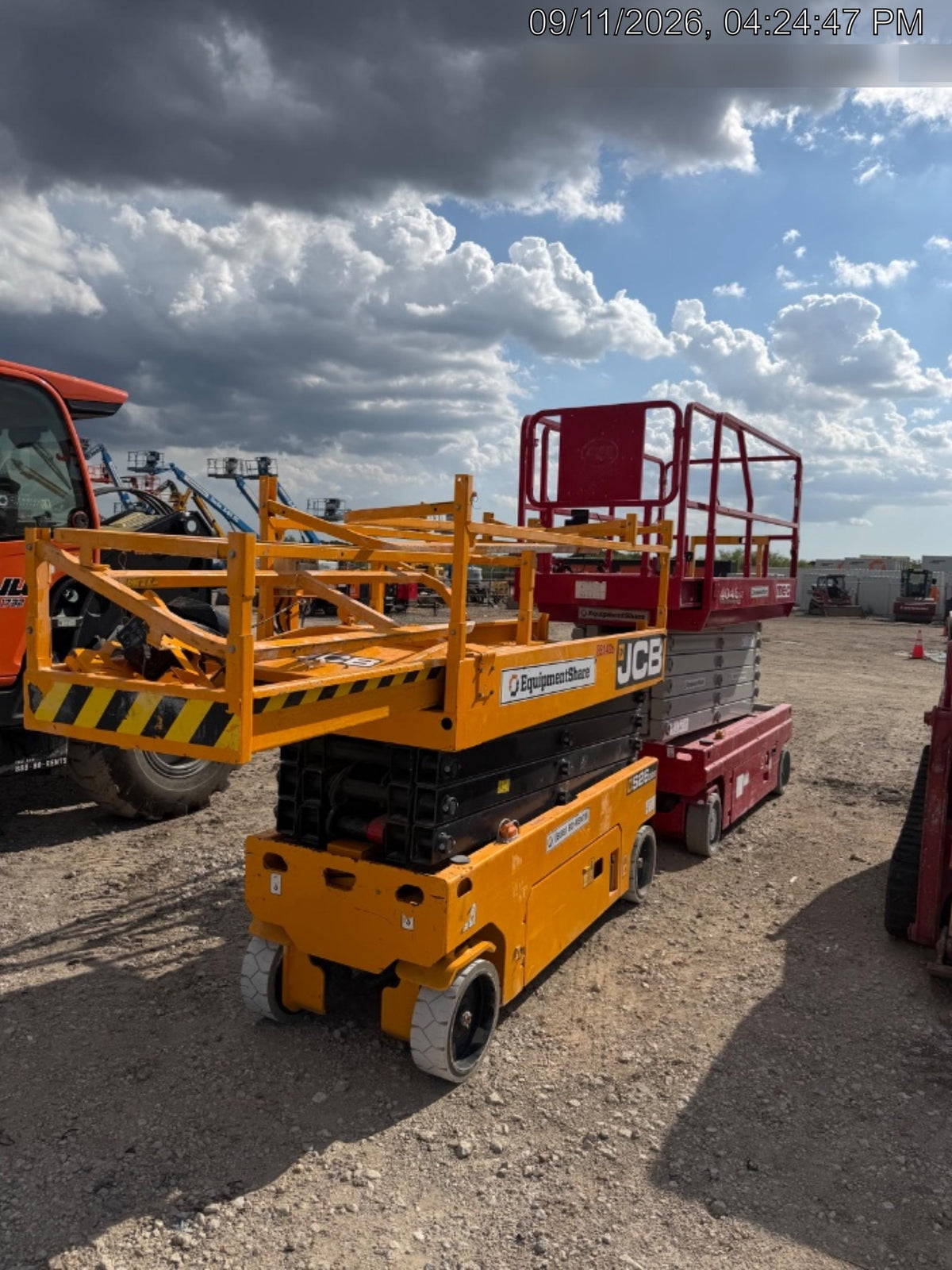 2023 JCB S2632E