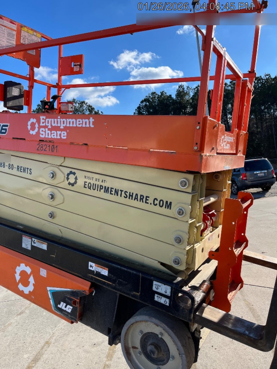 2022 JLG ES3246