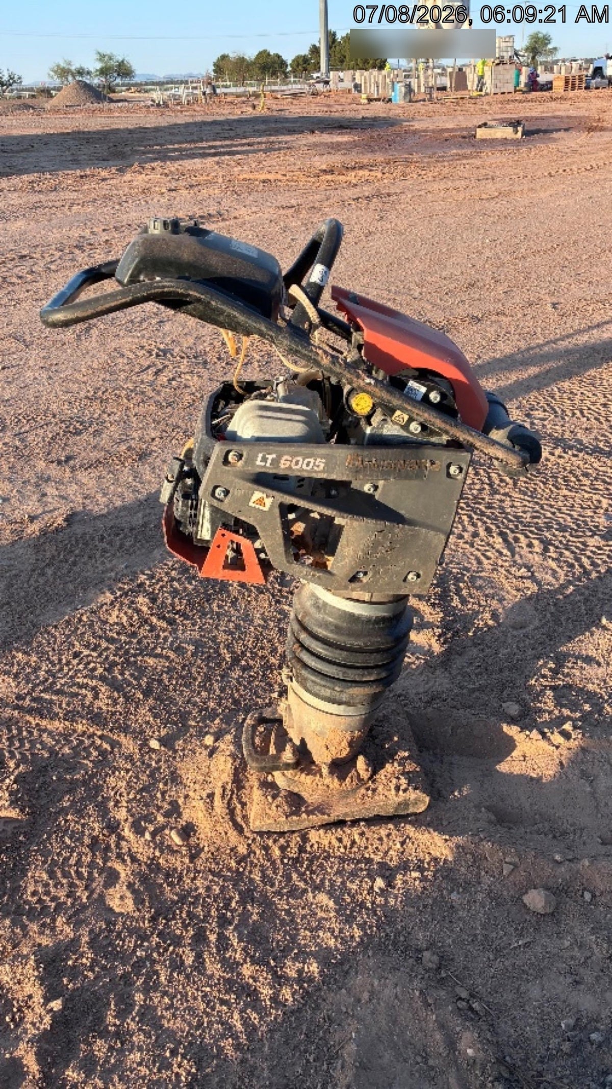 2024 HUSQVARNA LT6005