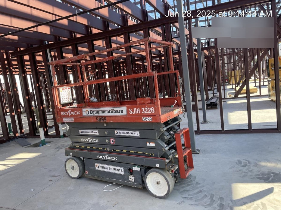 2017 Skyjack SJIII-3226 Skyjack SJ3226, Trojan Battery Set, Extended Warranty 5yr/5k hr