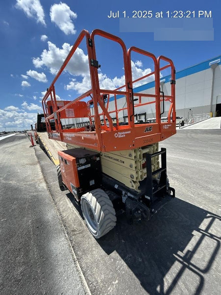 2023 JLG ERT4069