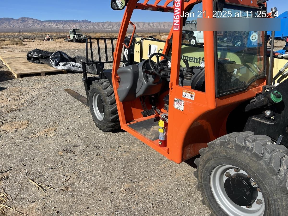 2023 JLG G5-18A