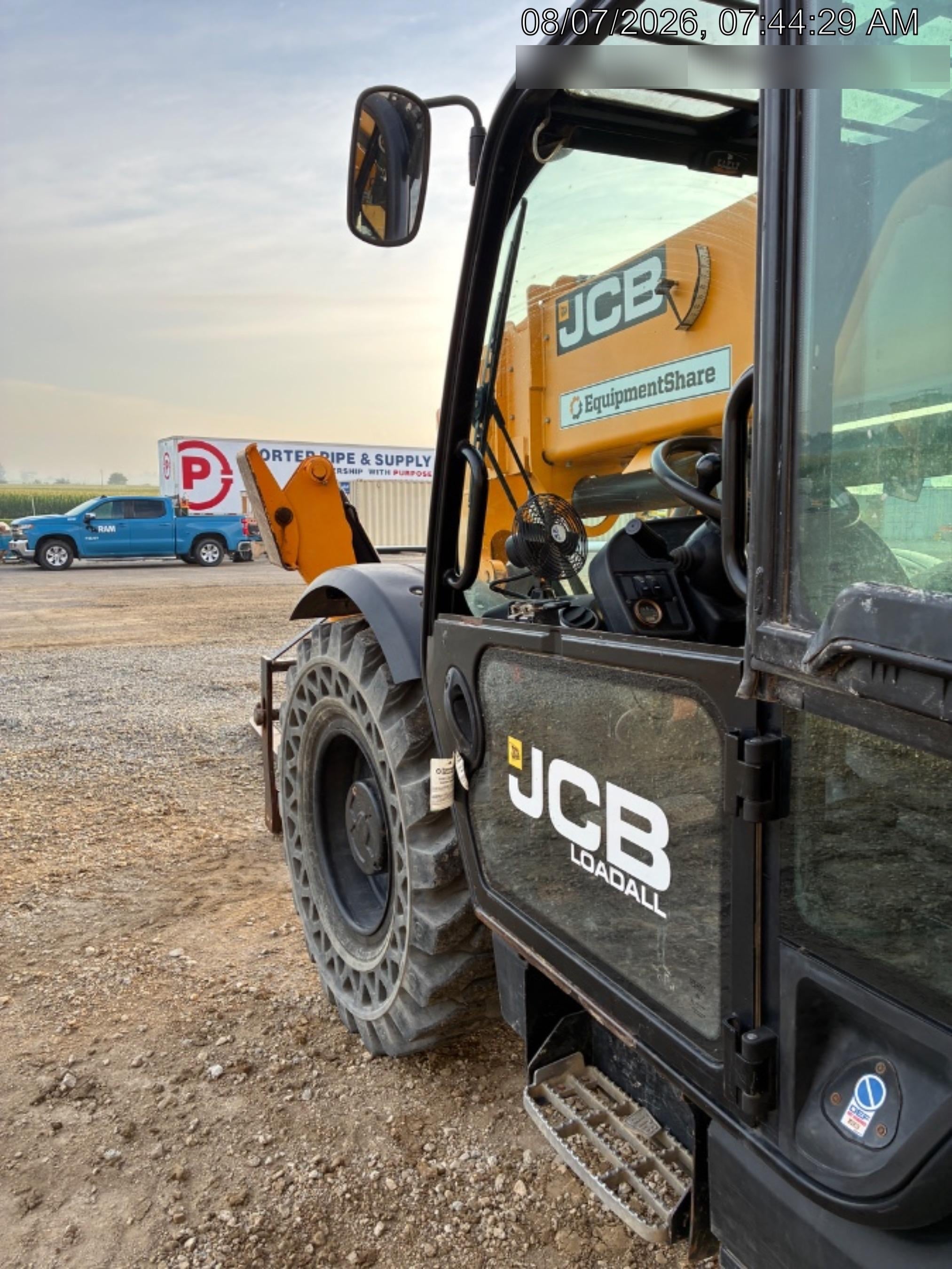 2019 JCB 510-56 74 HP w/CAB/HVAC, Beacon, Worklights, Aux Hydraulics, Solid Tires 72" Carriage/60" Forks