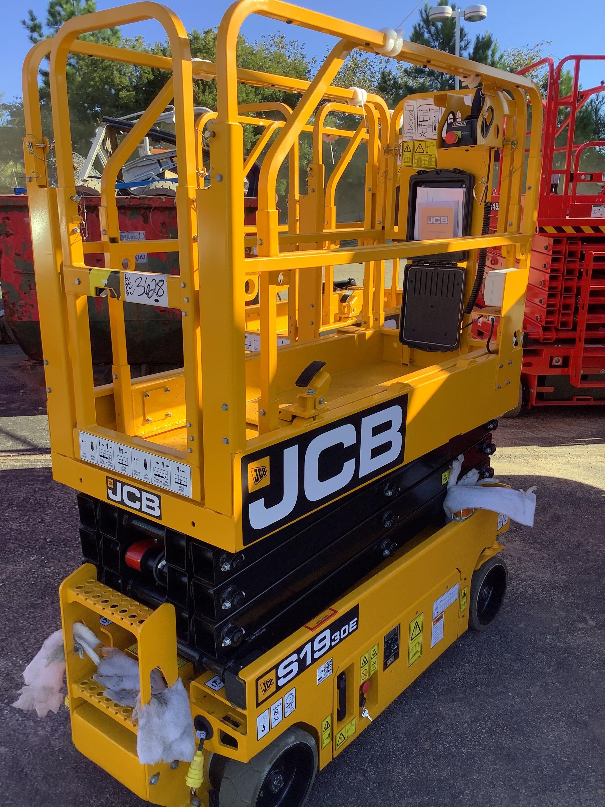 2021 JCB S1930E