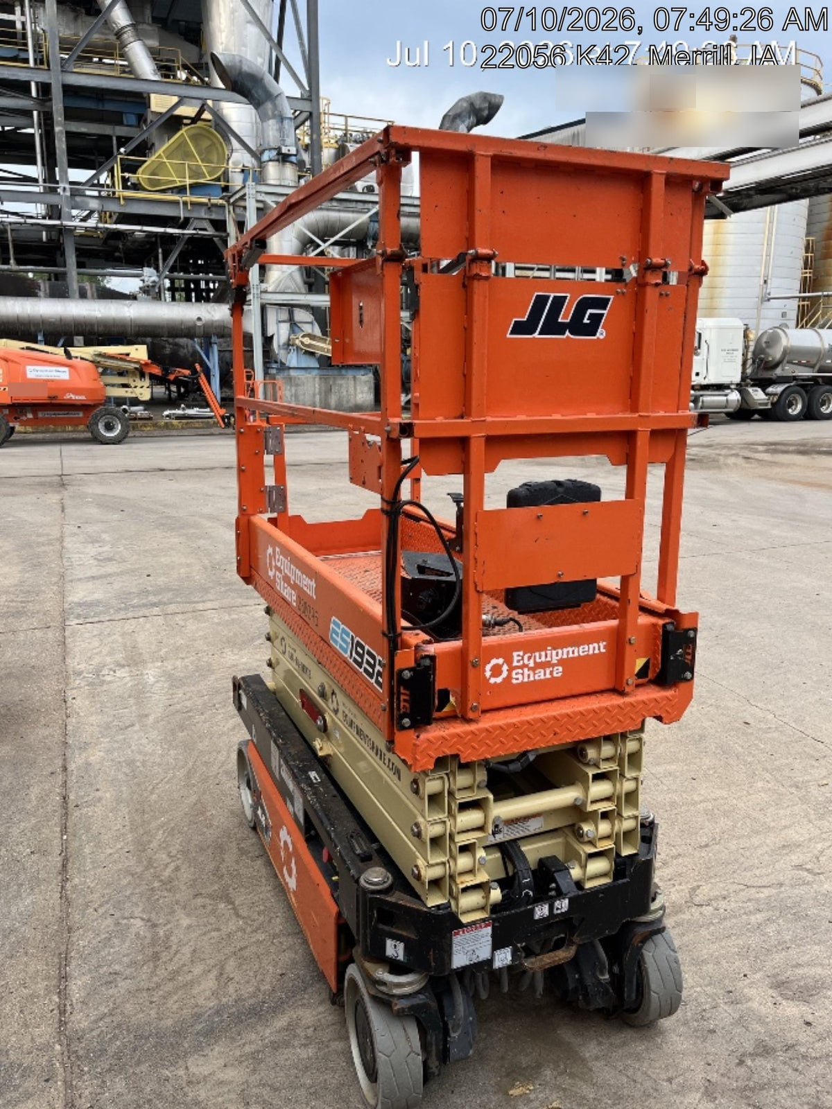 2022 JLG ES1932
