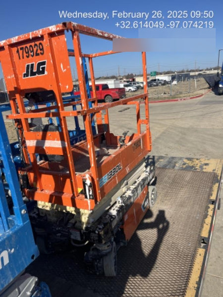 2021 JLG ES1330L