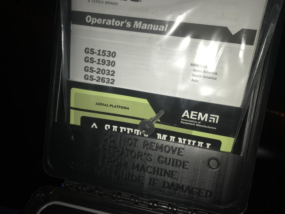 2020 Genie GS-1930 Solid Non Marking Tires, Beacon, Folding rails with half height swing gate, 800W Inverter