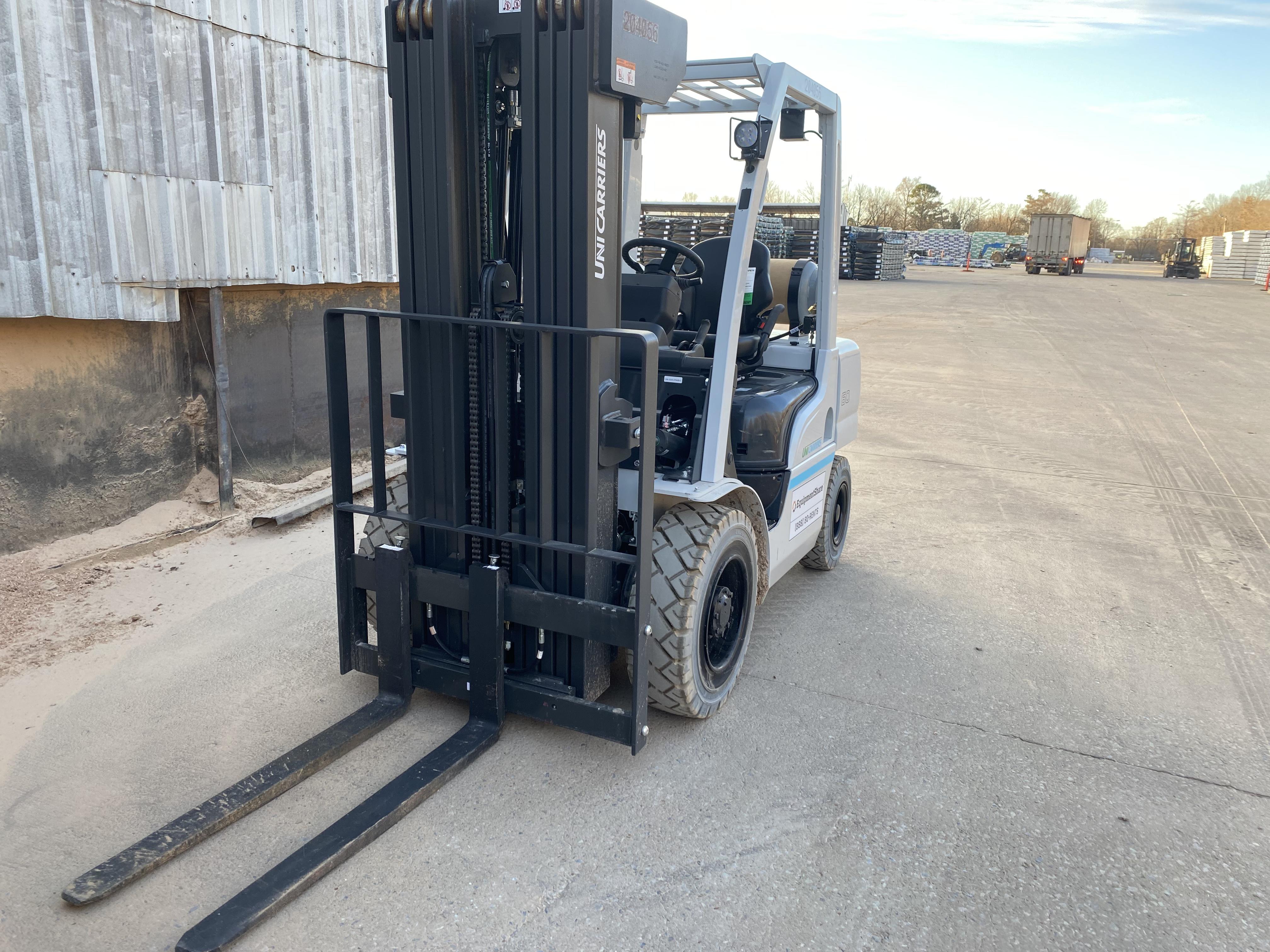 2019 UNICARRIER MUG1F2A30DV QUAD