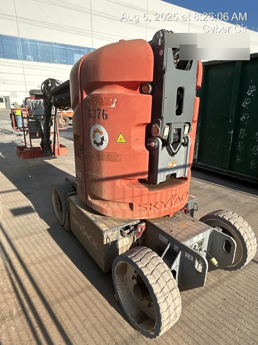 2017 SKYJACK SJ30 AJE