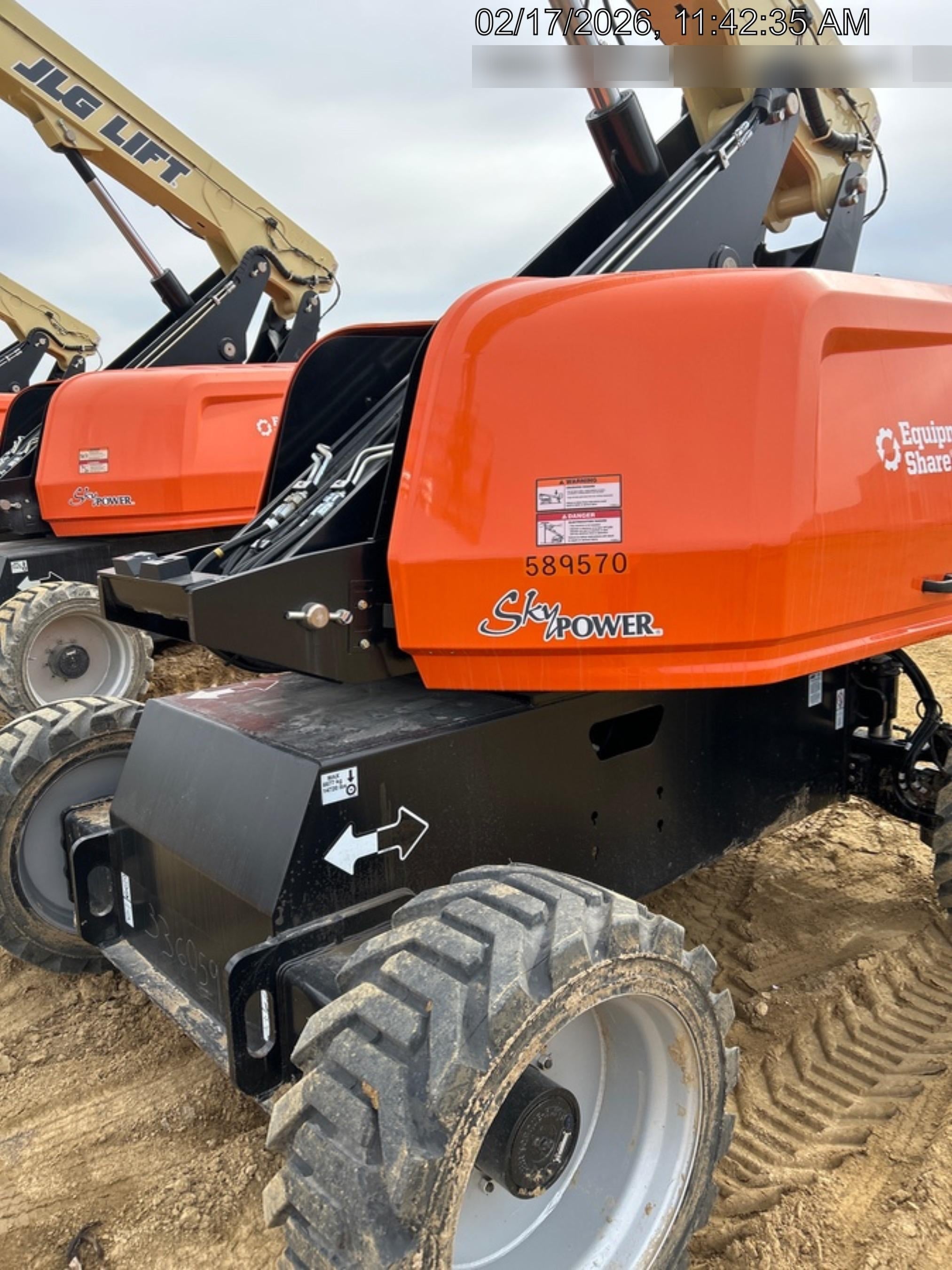 2025 JLG 660SJ