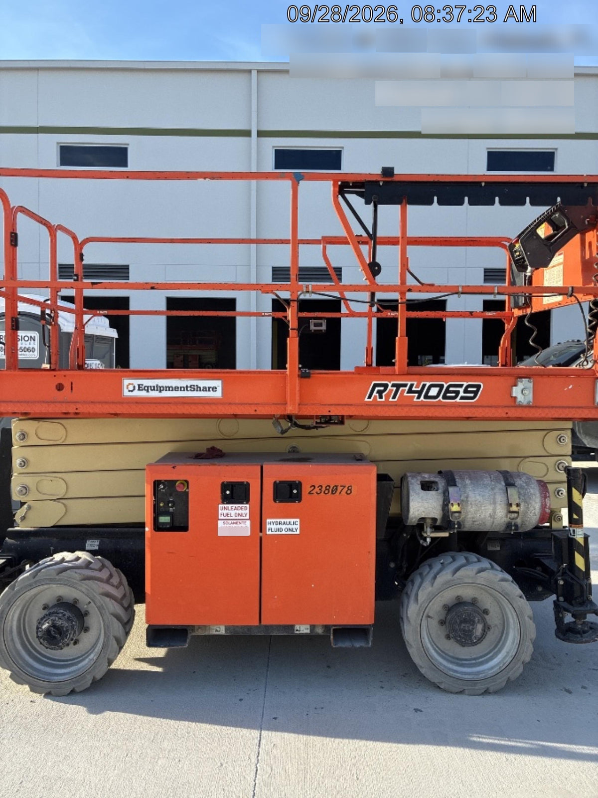 2022 JLG RT4069