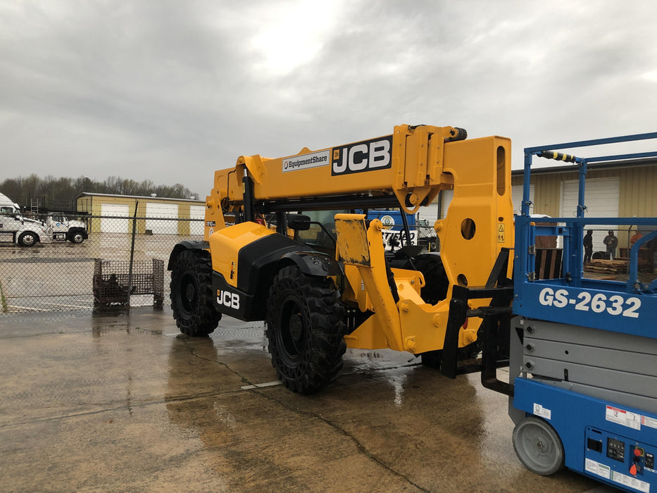 2020 JCB 510-56 Canopy, 74 HP, Solid Tires, STD Worklight, Beacon, Aux Hydraulics, Lifting Eye, Back up Alarm w/66" Carriage/60" Forks