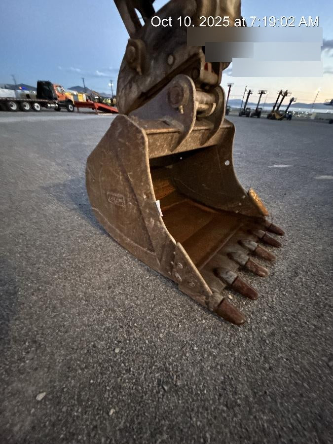 2020 DOOSAN Doosan 60" Bucket