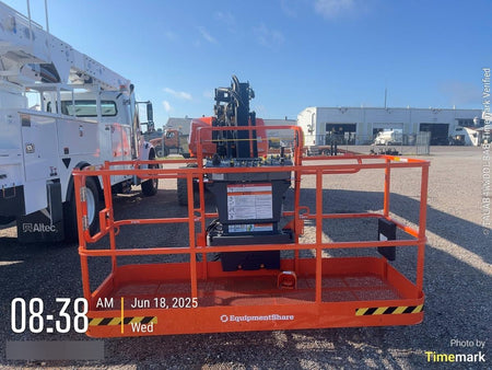 2025 JLG 660SJ