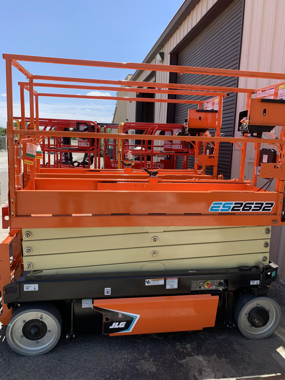 2022 JLG ES2632