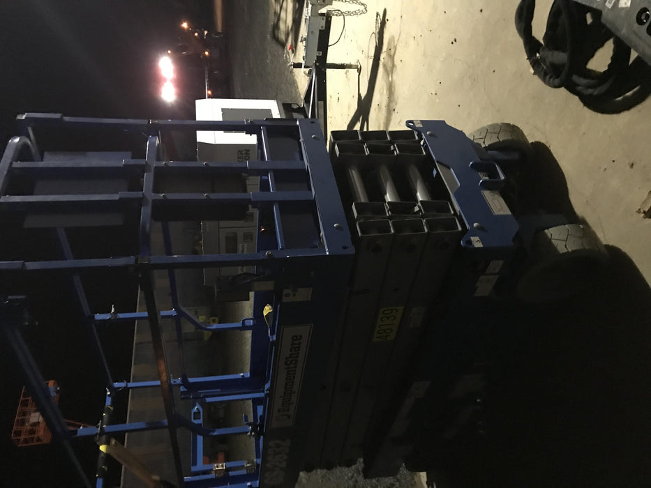 2019 Genie GS-2632 Folding rails with half height swing gate