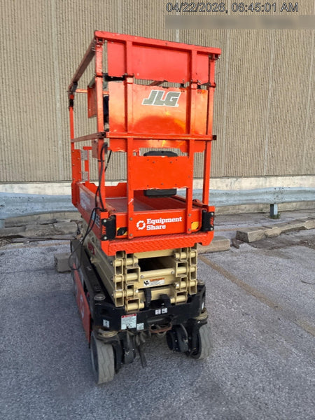2023 JLG ES1932