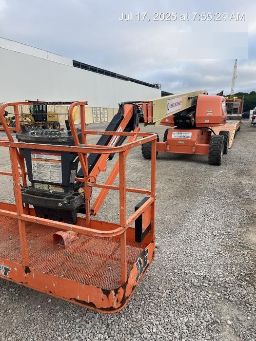 2019 JLG 660SJ
