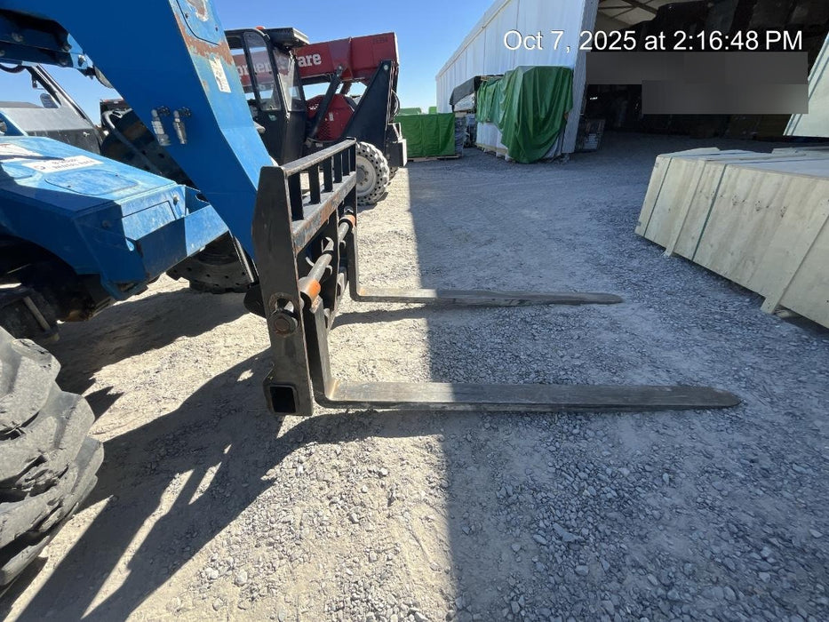 2018 Genie GTH-636 Genie GTH-636 w/Open ROPS, Work Lights, Solid Tires, RH Cab Mesh, Beacon, 48" Carriage and Forks