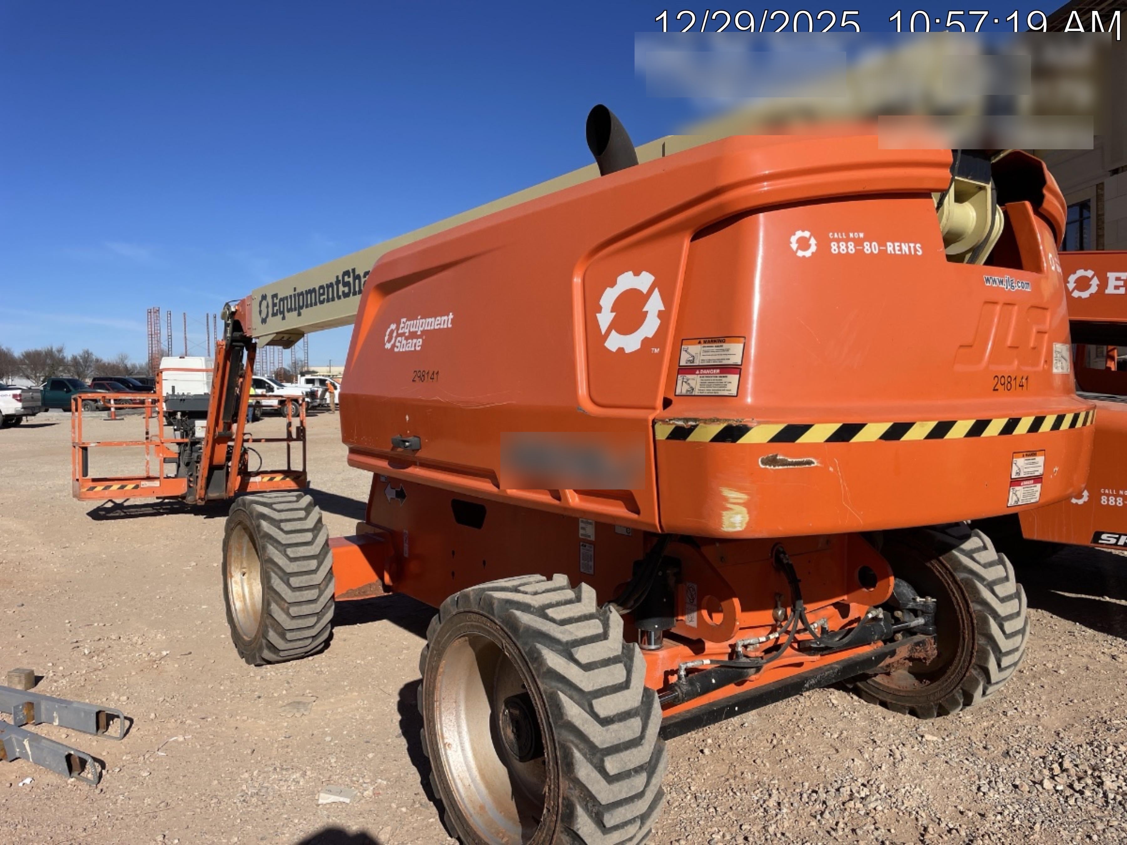 2023 JLG 660SJ