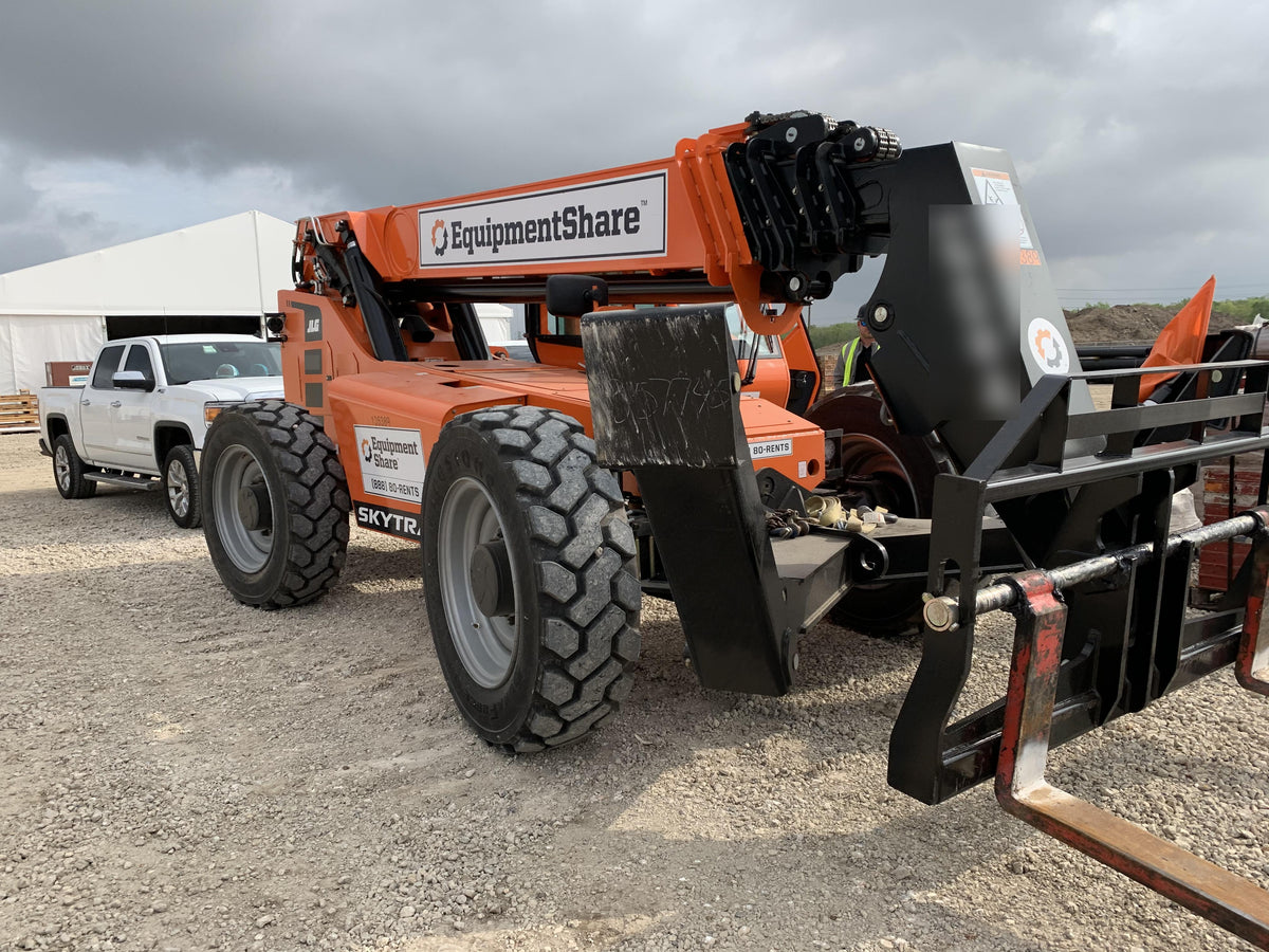 2021 JLG 12054