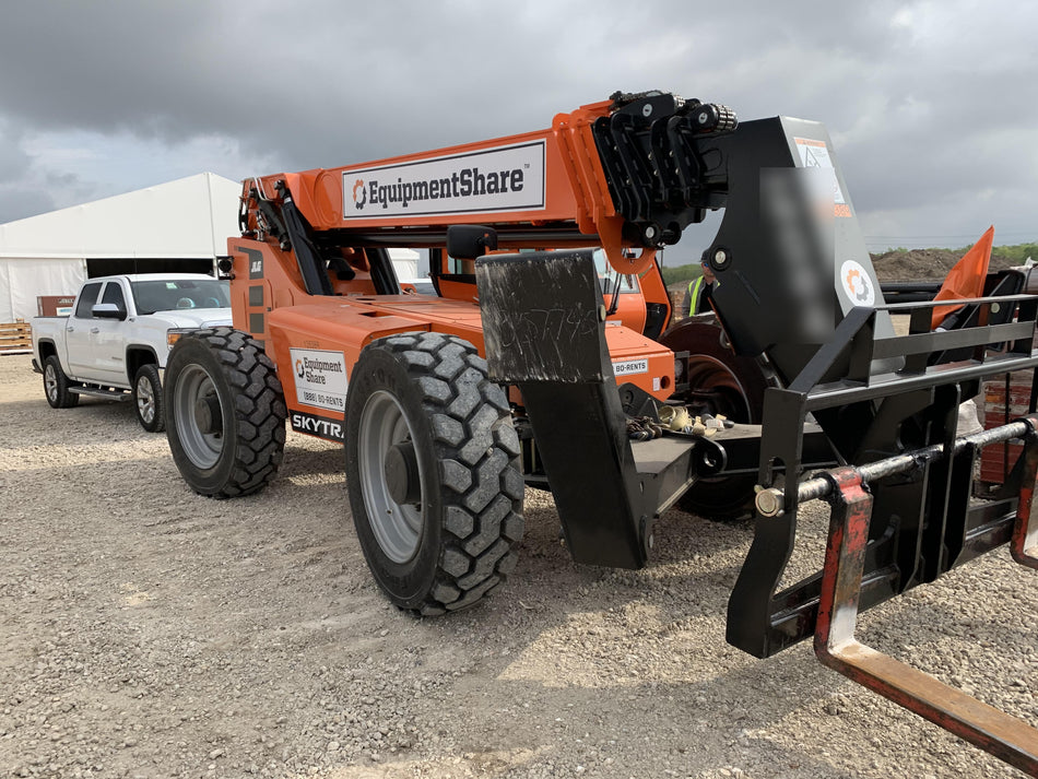 2021 JLG 12054