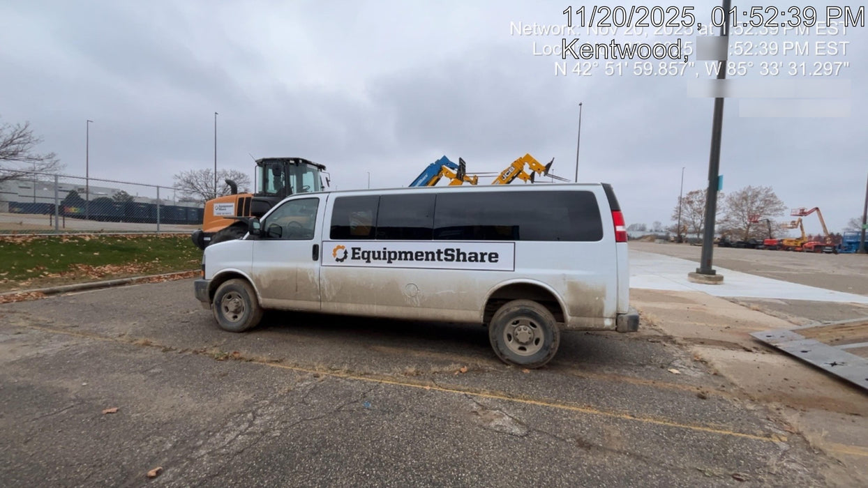 2023 CHEVROLET Express Van - Rental