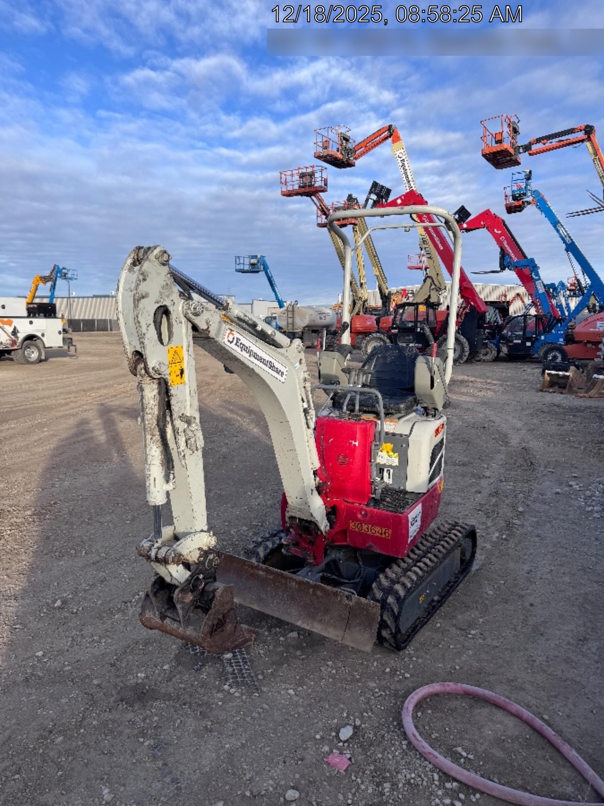 2023 TAKEUCHI TB210R