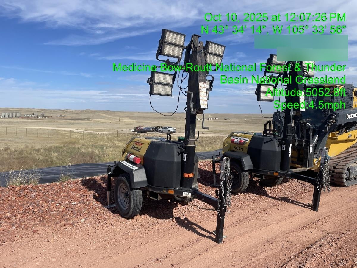 2022 Allmand NLV3GR (4) LED Light Fixture 350W, 23' Vertical Mast, 3kW Prime, Towable, ES Decals, T3