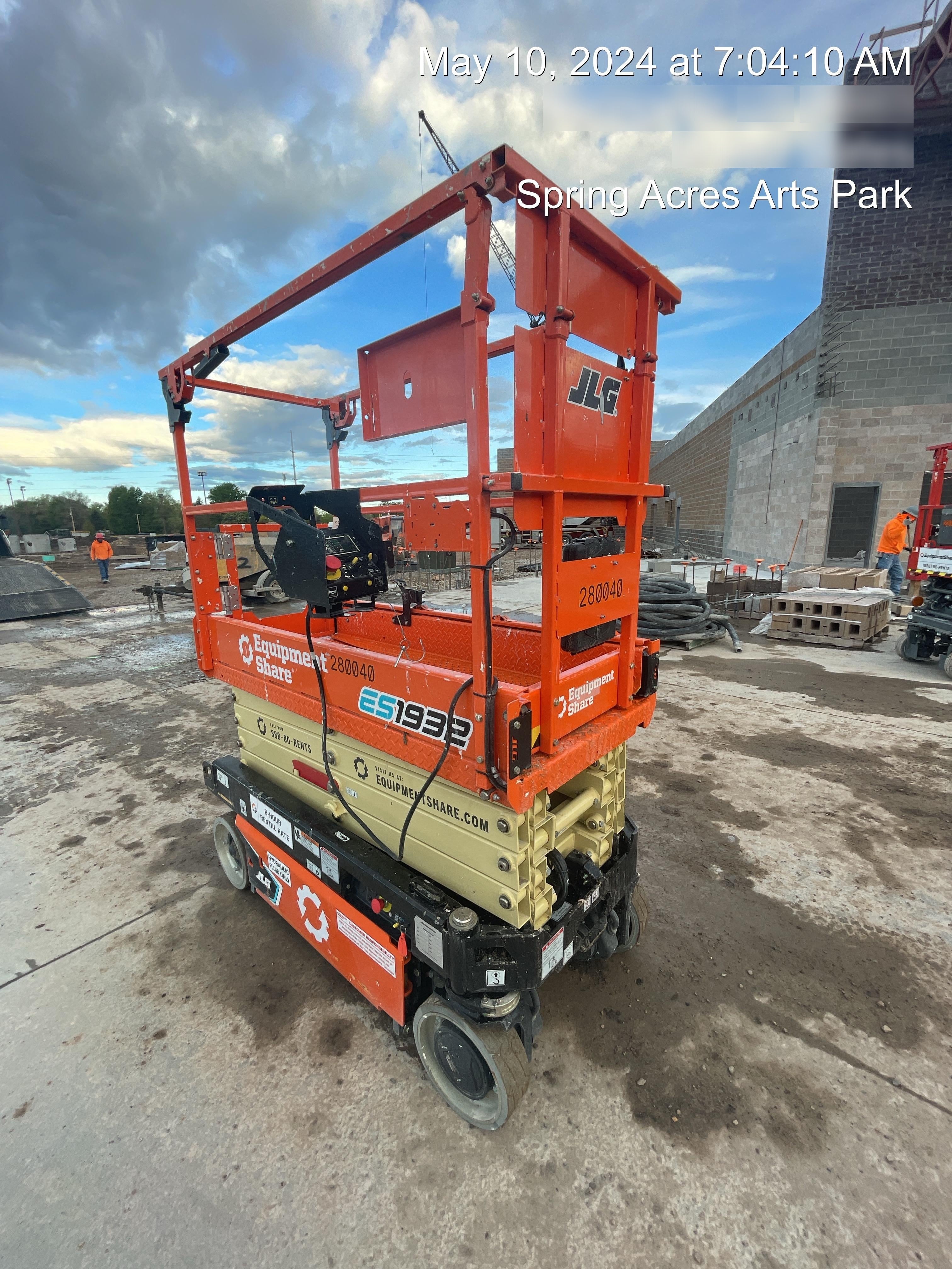 2022 JLG ES1932