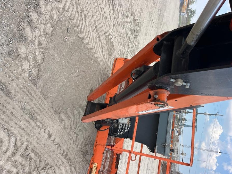 2019 JLG 600AJ