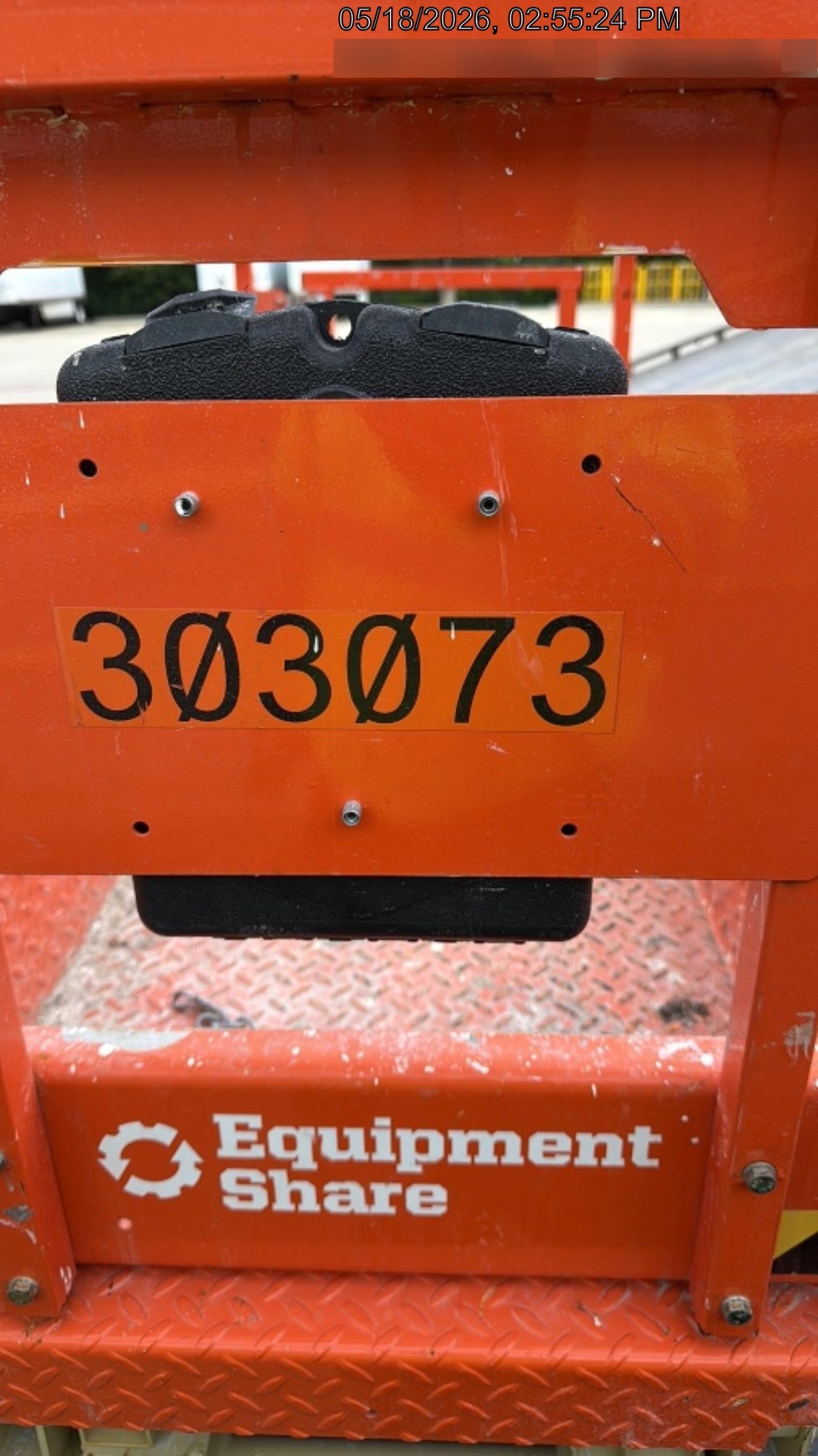 2023 JLG ES1932