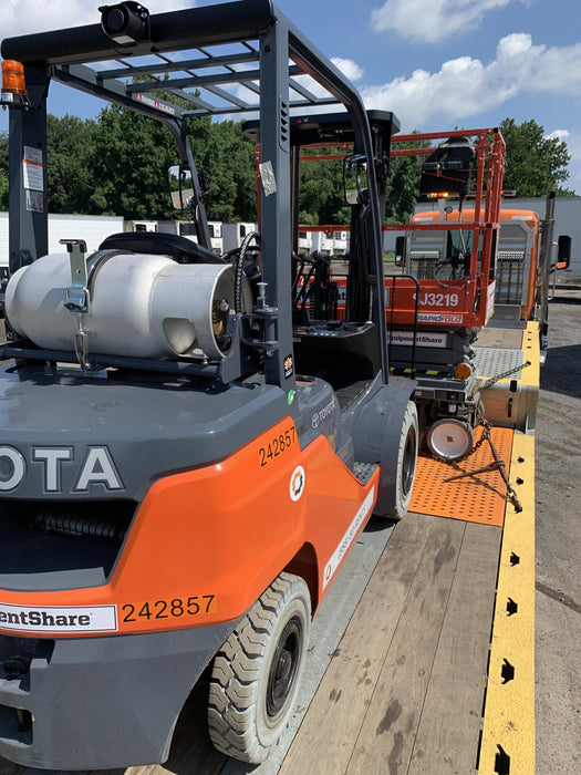 2022 TOYOTA 50-8FGU25