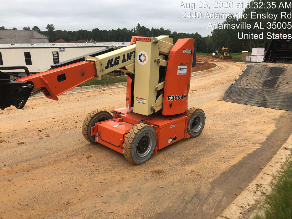 2019 JLG E300AJP