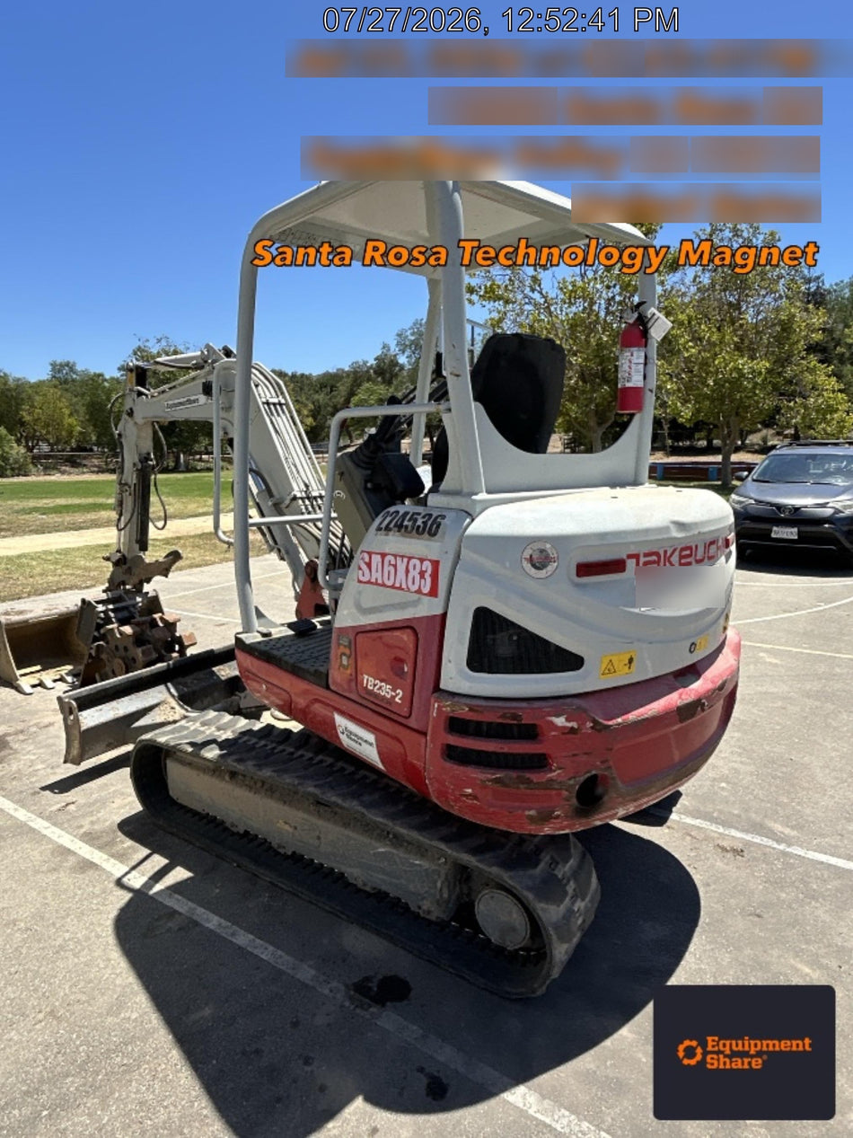 2022 TAKEUCHI TB235-2R