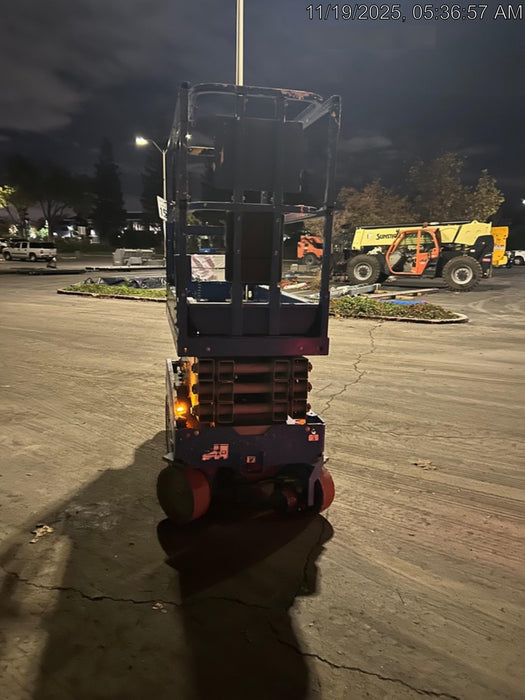 2020 Genie GS-1930 Solid Non Marking Tires, Beacon, Folding rails with half height swing gate, 800W Inverter