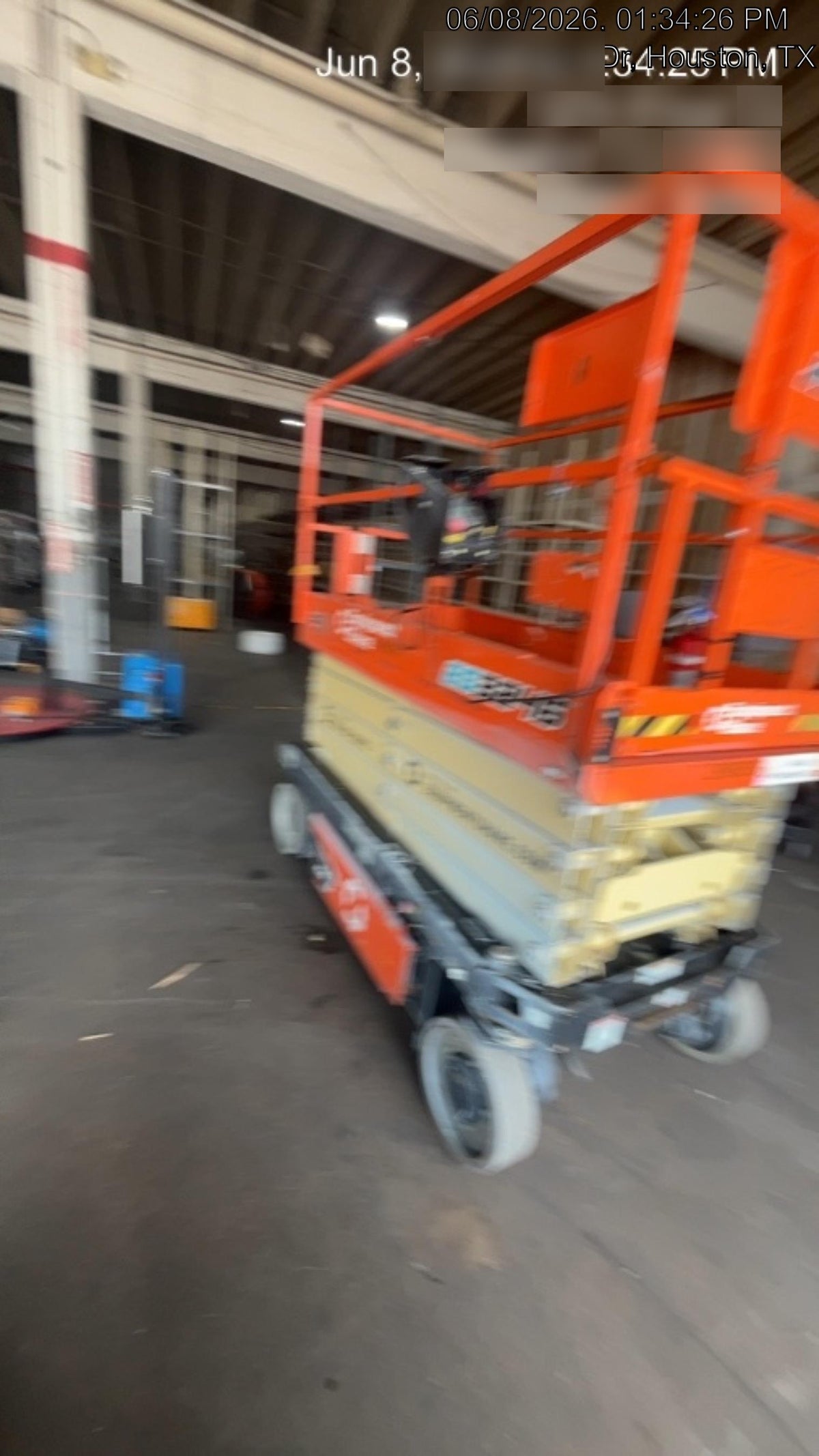 2023 JLG ES3246